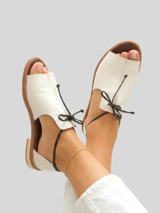Liliana | Platte Sandalen met Veters