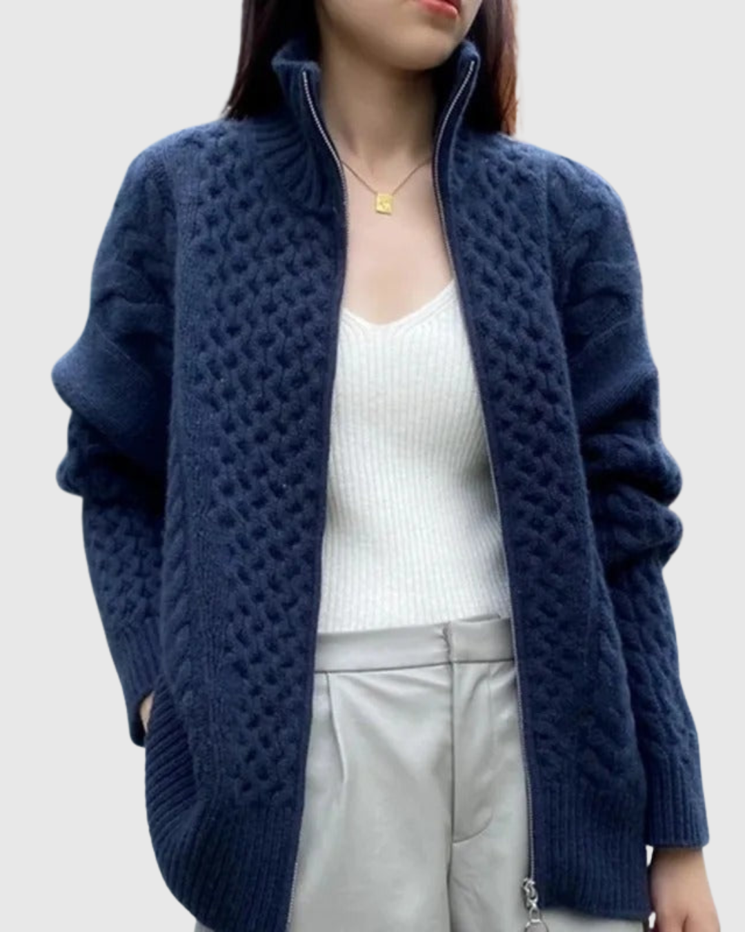 EVARINE | CABLE-KNIT CARDIGAN