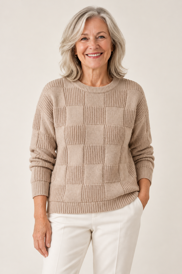 Lola – Elegantly Designed Jumper on a mature model